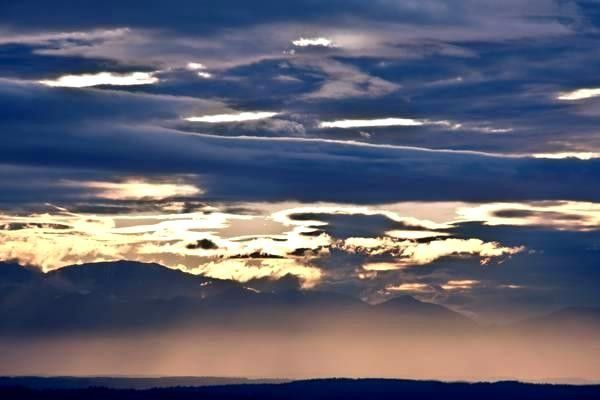 導航系統(tǒng)的發(fā)展歷程與未來展望：行業(yè)現(xiàn)狀與企業(yè)機遇